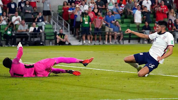 Ricardo Pepi beats Andre Blake for the USA's second goal vs. Jamaica